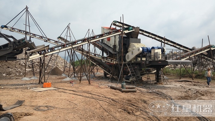 河北移动式建筑骨料生产现场